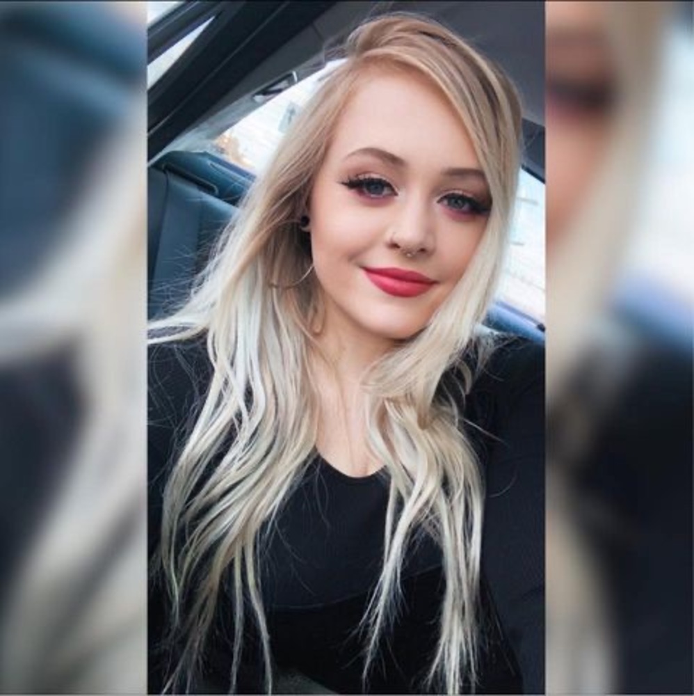 Meet your Posher, Stacy